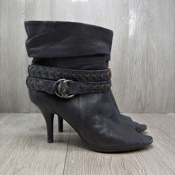 Guess Allegrate Open Toe Heel Ankle Bootie Leather Black Brown Buckle 7.5 - Picture 2 of 12